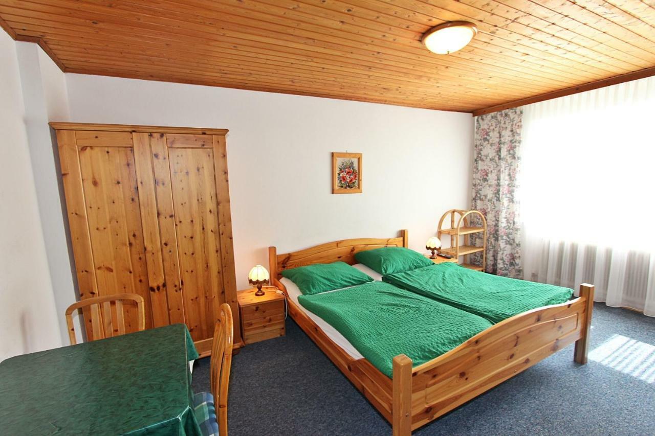 Pension Sybille Ebensee Exteriör bild