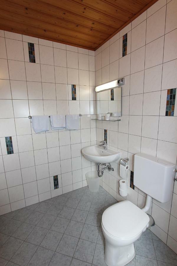 Pension Sybille Ebensee Exteriör bild