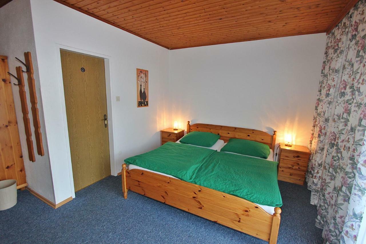 Pension Sybille Ebensee Exteriör bild